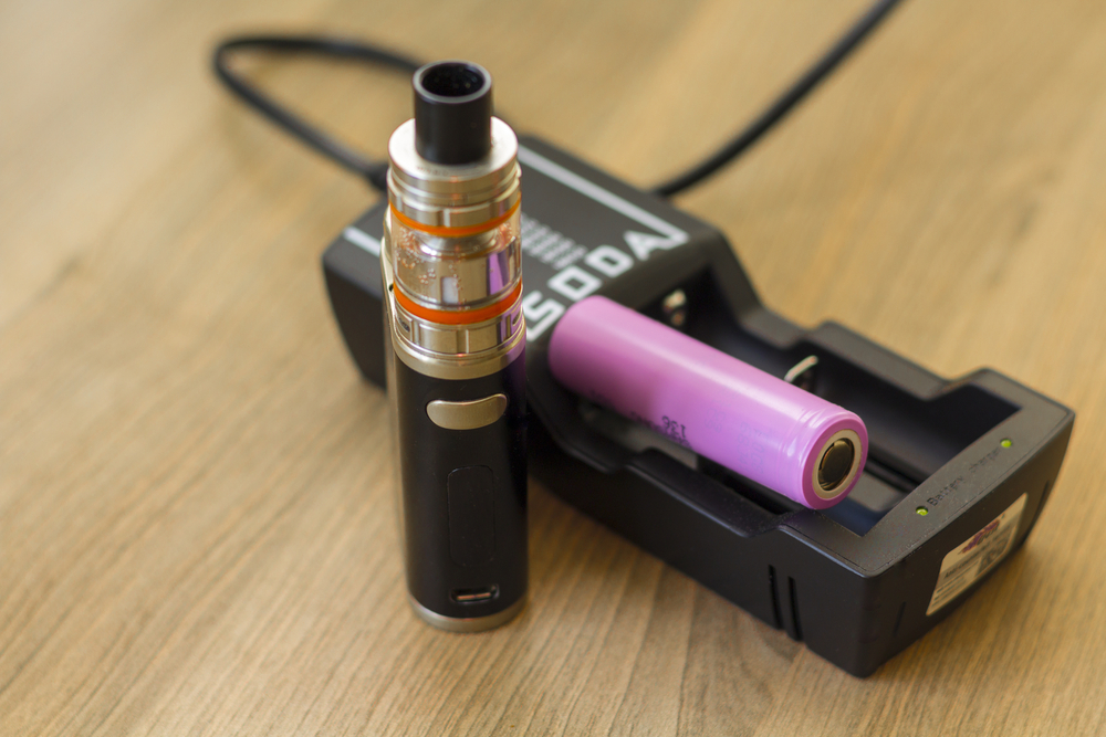 Advantages of Integrated & Removable Vape Batteries